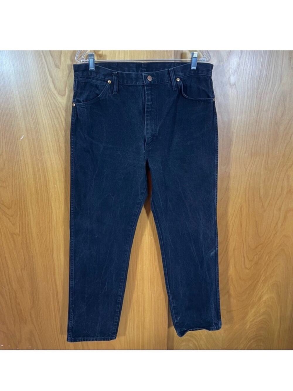 Wrangler 13MWZWK, Black Jeans, Size 35 x 34. Excellent condition!